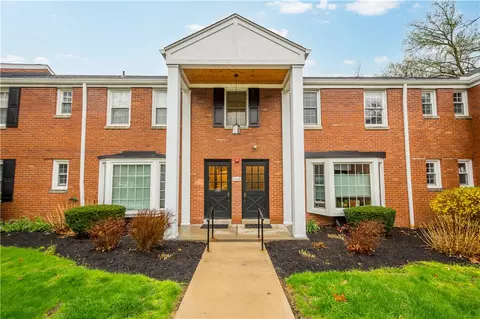 844 Thorn St #62, Sewickley, PA 15143