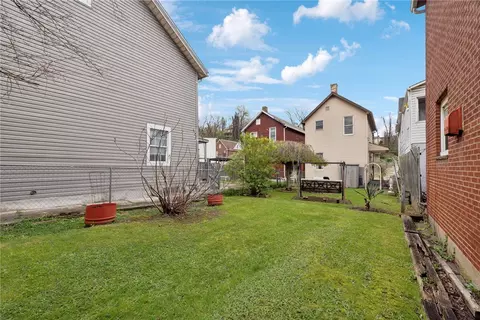 213 Fleet St, Braddock, PA 15104 photo 45