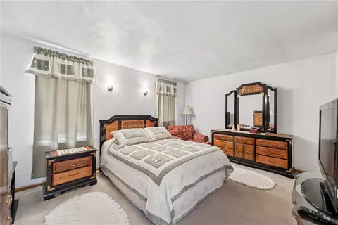 213 Fleet St, Braddock, PA 15104 photo 4