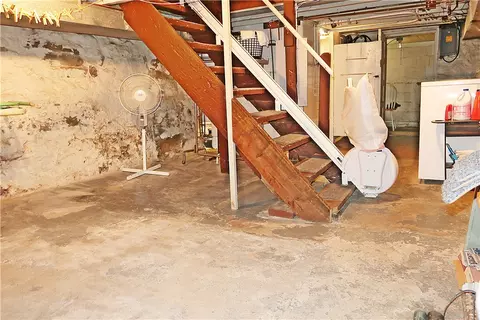 213 Fleet St, Braddock, PA 15104 photo 35