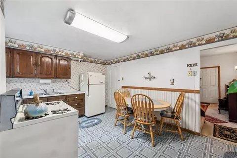 213 Fleet St, Braddock, PA 15104 photo 10