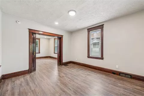 Living - 518 10th St, Irwin, PA 15642 photo 3 of 6