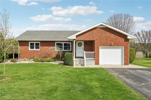 338 Meadow St, Ford City, PA 16226