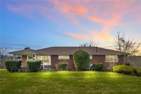 9844 Mark Ave, Irwin, PA 15642