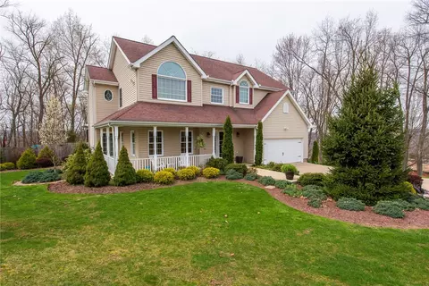 220 Maple St, Leechburg, PA 15656