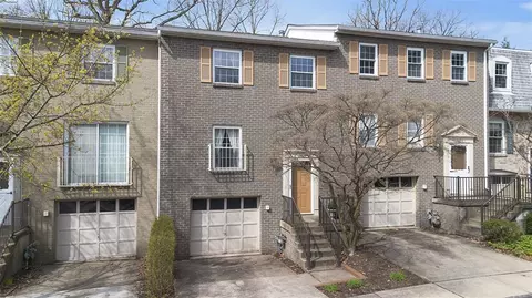 1407 Harewood Sq, Wexford, PA 15090