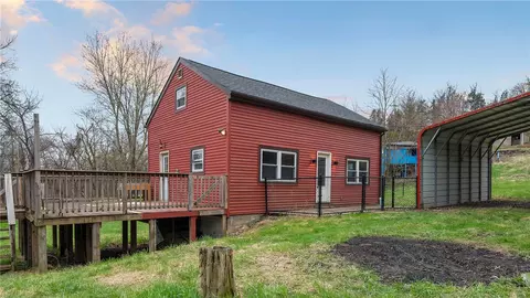 653 12 7th St Ext, New Kensington, PA 15068