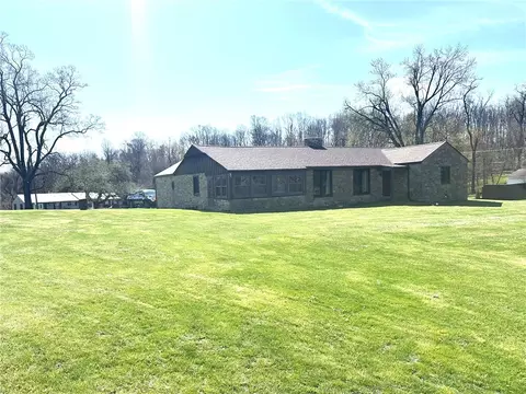 1382 Reissing Rd, Mcdonald, PA 15057