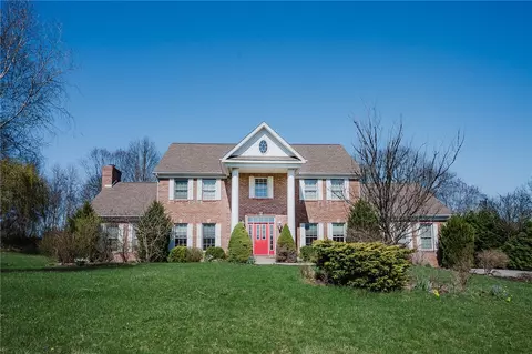 208 Skyline Dr, Indiana, PA 15701