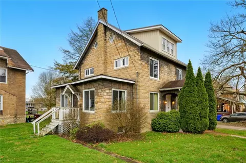 235 Clinton St, Greenville, PA 16125