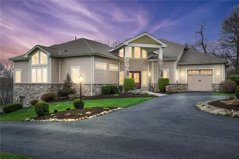 3611 Centerview Rd, Gibsonia, PA 15044