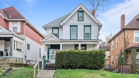 1054 Vance Ave, Coraopolis, PA 15108