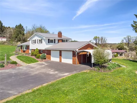 1415 Ridge Rd, Rostraver, PA 15012