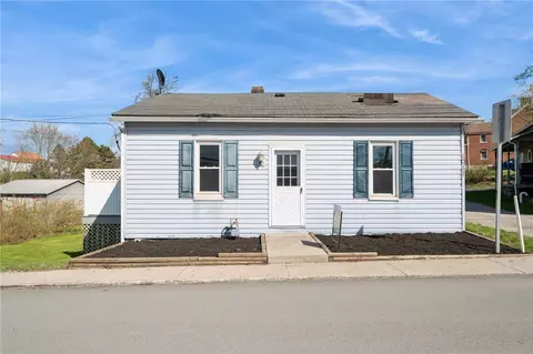 1011 Maiden St, Beallsville, PA 15313