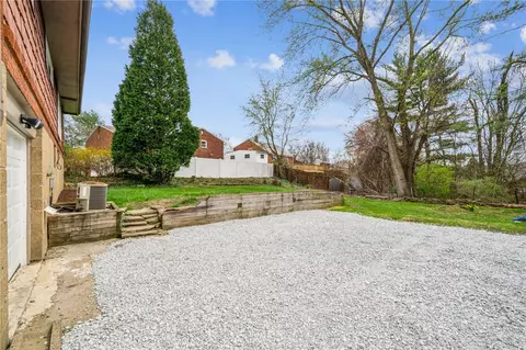 Exterior - 617 Pinefrost Dr, Monroeville, PA 15146 photo 3 of 3