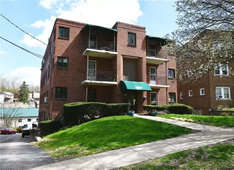 187 Morrison Dr #11, Pittsburgh, PA 15216