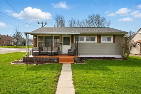 856 Spencer Ave, Sharon, PA 16146