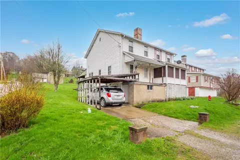 16 Fishpot Rd, Vestaburg, PA 15368