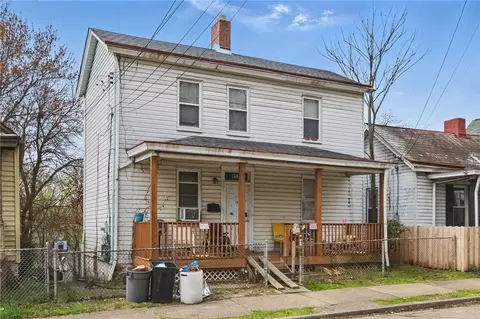 853 Railroad St, Mckees Rocks, PA 15136