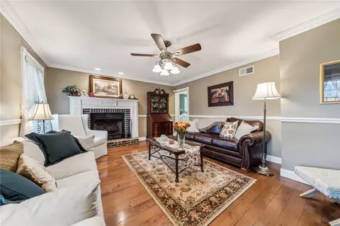 152 Killarney Rd, Mill Run, PA 15464 photo 5