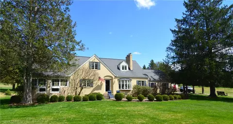 231 Abbe Pl, Delmont, PA 15626