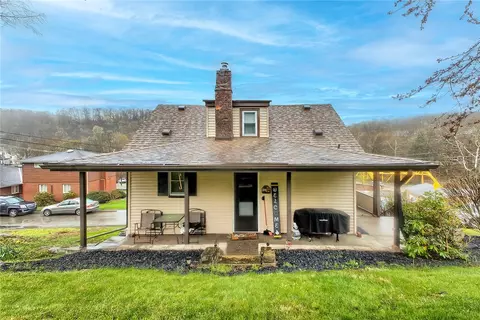 11830 Shannon St, Irwin, PA 15642