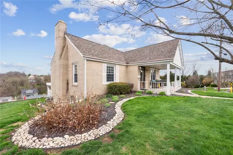 712 Idaho Dr, New Kensington, PA 15068