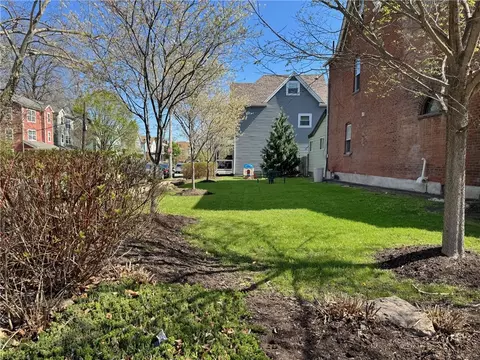 00 E Liberty Blvd, Pittsburgh, PA 15206