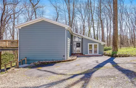 218 Rocky Ridge Ln, Jennerstown, PA 15547