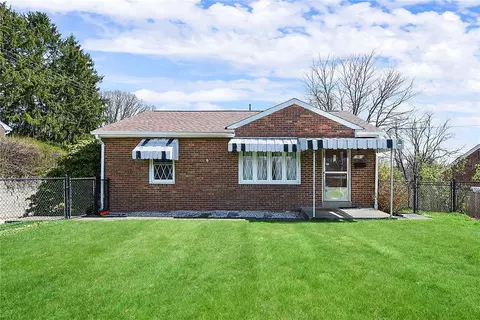 65 Valleyview Dr, Ambridge, PA 15003