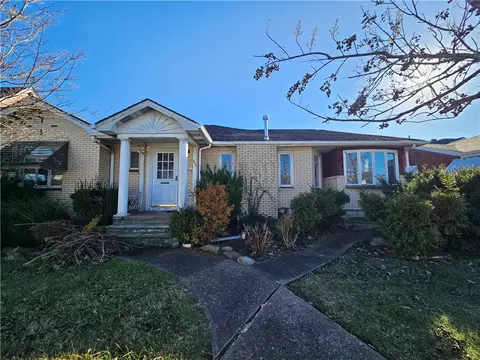 724 Henry St, Belle Vernon, PA 15012