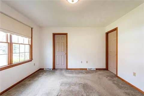 Bedroom - 194 Seanor Rd, Irwin, PA 15642 photo 1 of 6