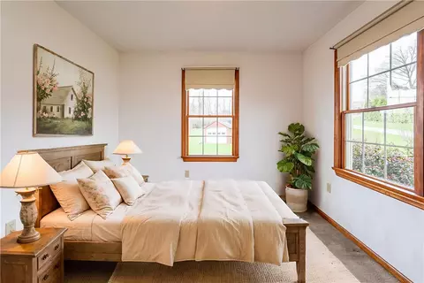 Bedroom - 194 Seanor Rd, Irwin, PA 15642 photo 5 of 6