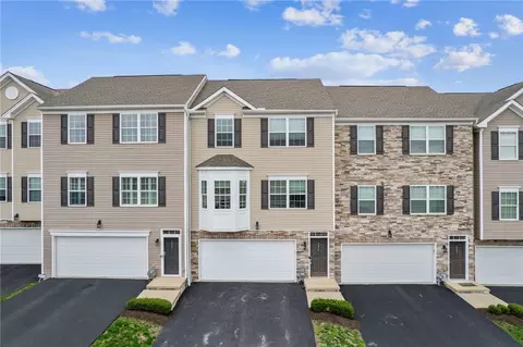 626 Freedom Dr, Carnegie, PA 15106