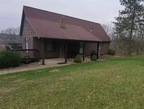 272 Peterman Hill Rd, Shelocta, PA 15774
