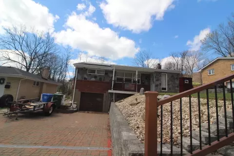 3387 Rosewood Dr, Pittsburgh, PA 15234