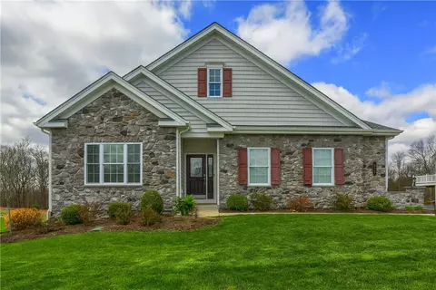 217 Patriots Way, Mars, PA 16046