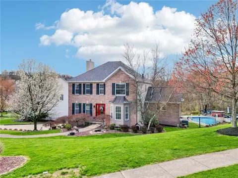 601 Crestview Ct, Gibsonia, PA 15044