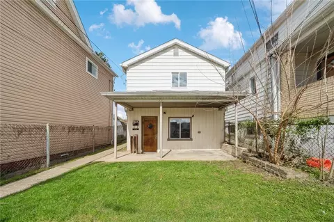 808 10th, Mckees Rocks, PA 15136