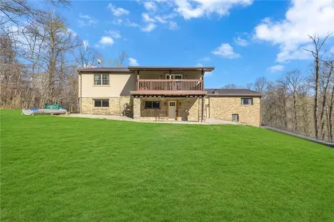 156 Chiccarello Dr, Clinton, PA 15026