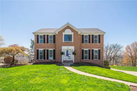 172 Bluestone Dr, Bethel Park, PA 15102