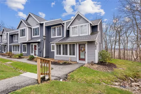 1836 Eagles Ridge Ter, Hidden Valley, PA 15502