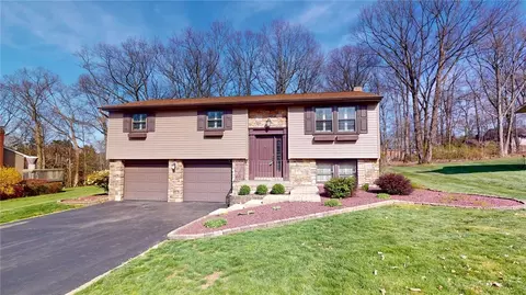 124 Braethorn Dr, Butler, PA 16001