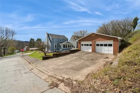 707 Ash St, Jeannette, PA 15644