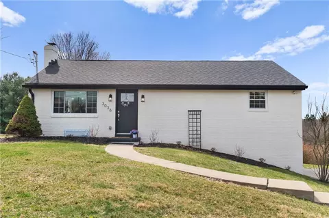 3036 Mccully Rd, Allison Park, PA 15101