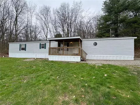 224 Heller Rd, Butler, PA 16002