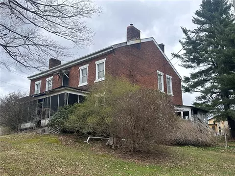 25 James Ln, Brookville, PA 15825
