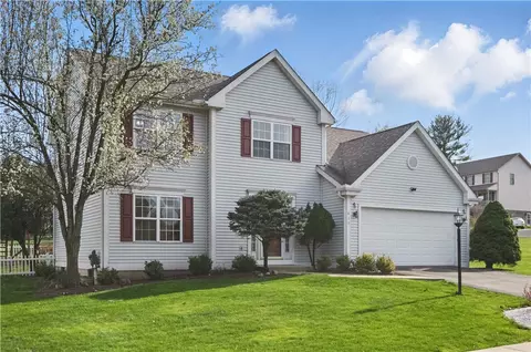 827 Brookfield Dr, Seven Fields, PA 16046