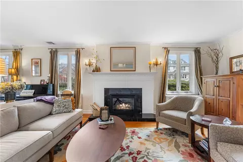 Living - 250 Outlook Dr, Pittsburgh, PA 15228 photo 1 of 6