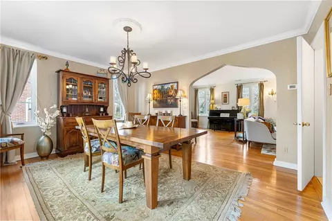 Dining - 250 Outlook Dr, Pittsburgh, PA 15228 photo 1 of 5